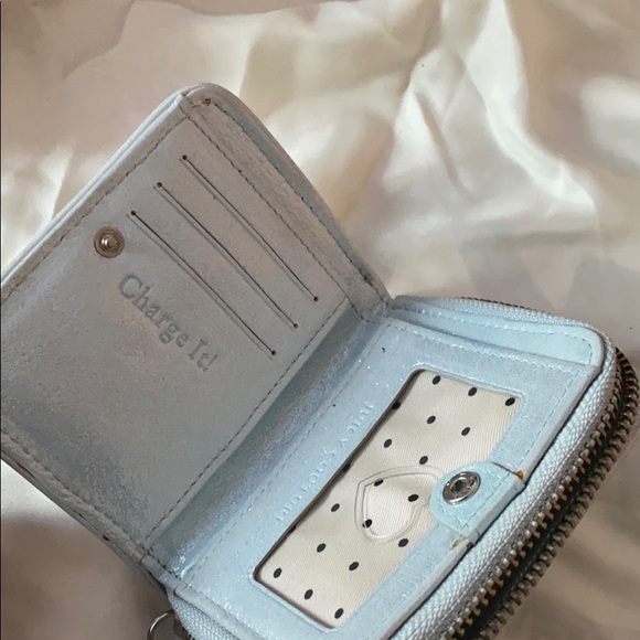 Juicy Couture - Picture 4 of 5